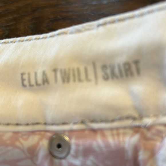 Tommy Bahama Ella Twill Skirt - Picture 4 of 7